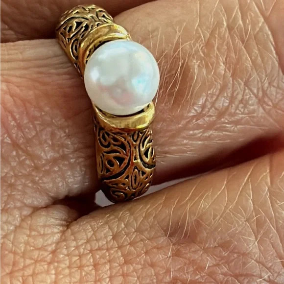 Pearl ring 925 stamped size 7 - Picture 3 of 5